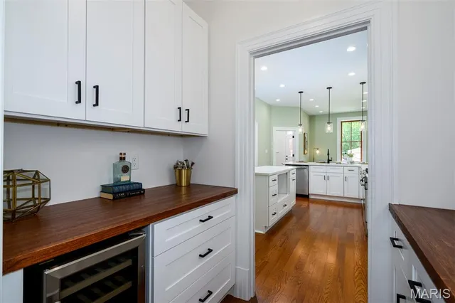 $370,000 | 3435 Oregon Avenue, St. Louis, MO 63118