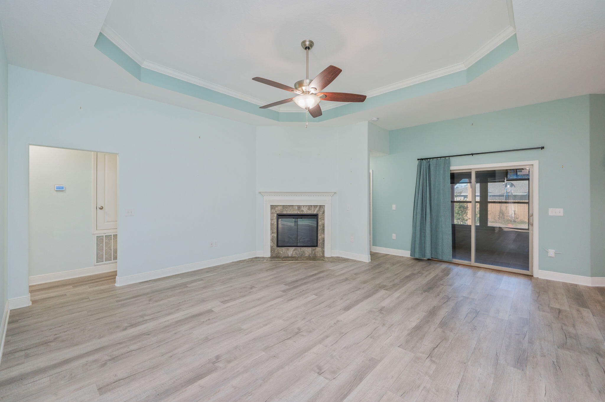 6223 Ithaca Street Milton, FL 32570 - Photo 8 of 43 Living Room