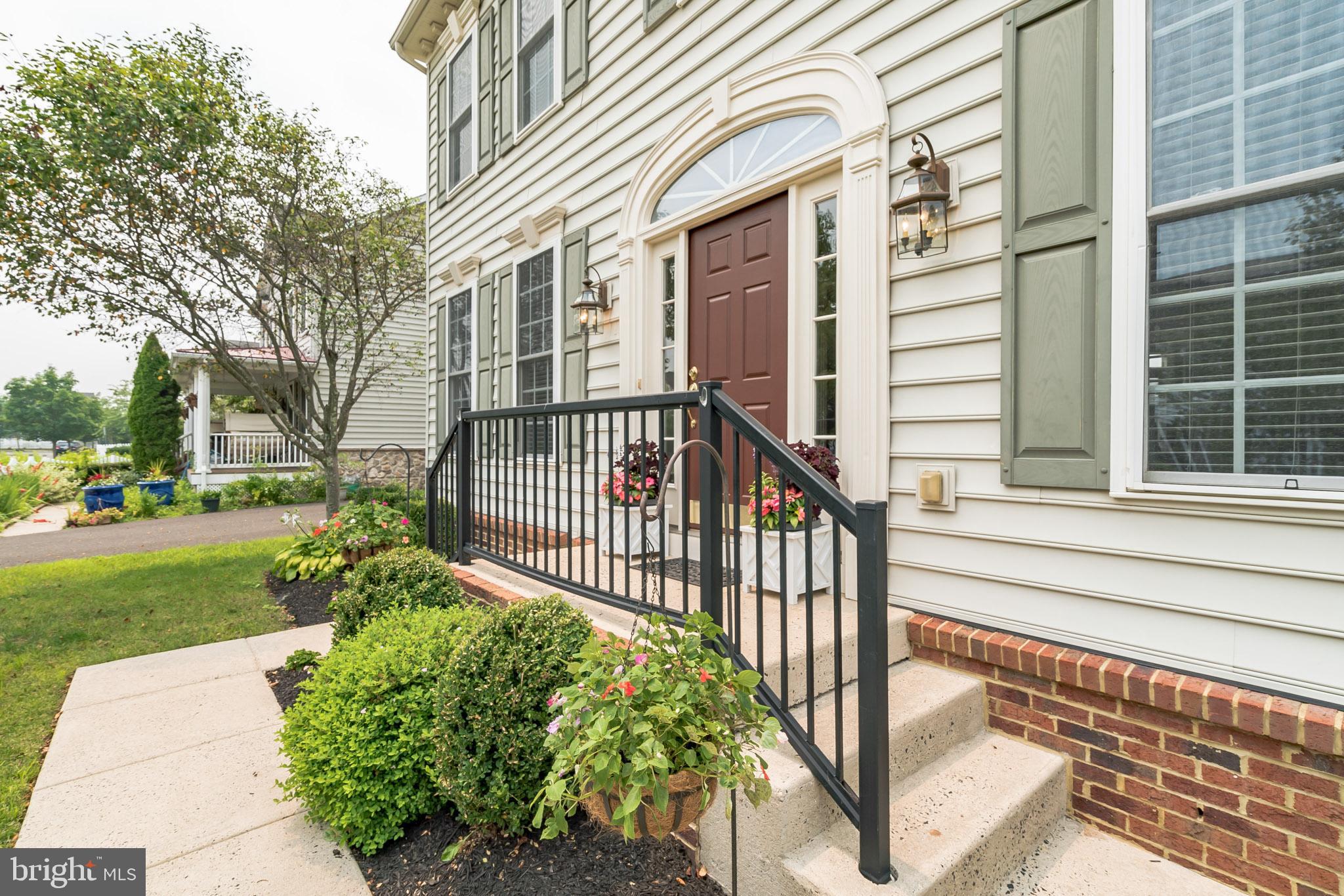 302 Kennard Road Perkasie, PA 18944 - Photo 3 of 34
