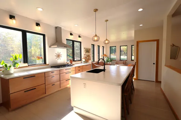 $665,000 | 39142 North York Road, High Bridge, WI 54846