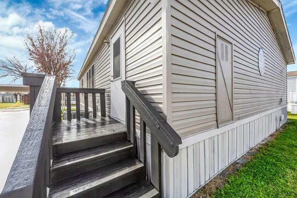 $76,000 | 4000 Ace Lane, Unit 325, Lewisville, TX 75067