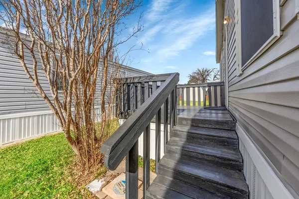 $76,000 | 4000 Ace Lane, Unit 325, Lewisville, TX 75067