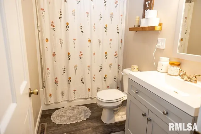 $99,500 | 907 Franklin Avenue, Greenville, IL 62246