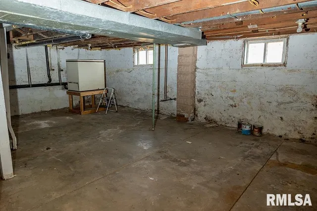 $99,500 | 907 Franklin Avenue, Greenville, IL 62246