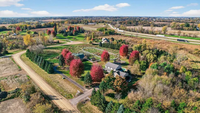 $750,000 | 27190 Dupont Avenue, Elko New Market, MN 55020