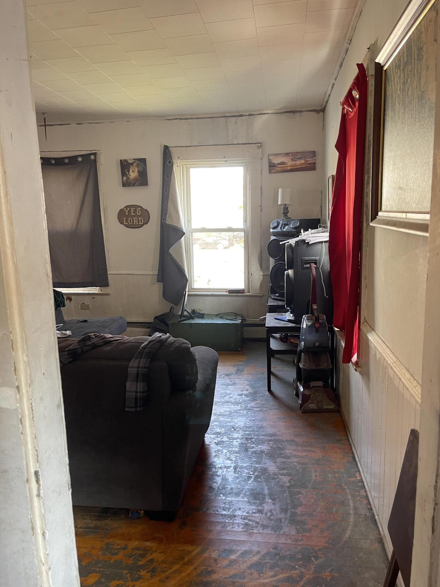 9 Heald Street Madison, ME 04950 - Photo 10 of 33 32DD4E8A-6B2E-43AE-A211-823D54D4F0F9