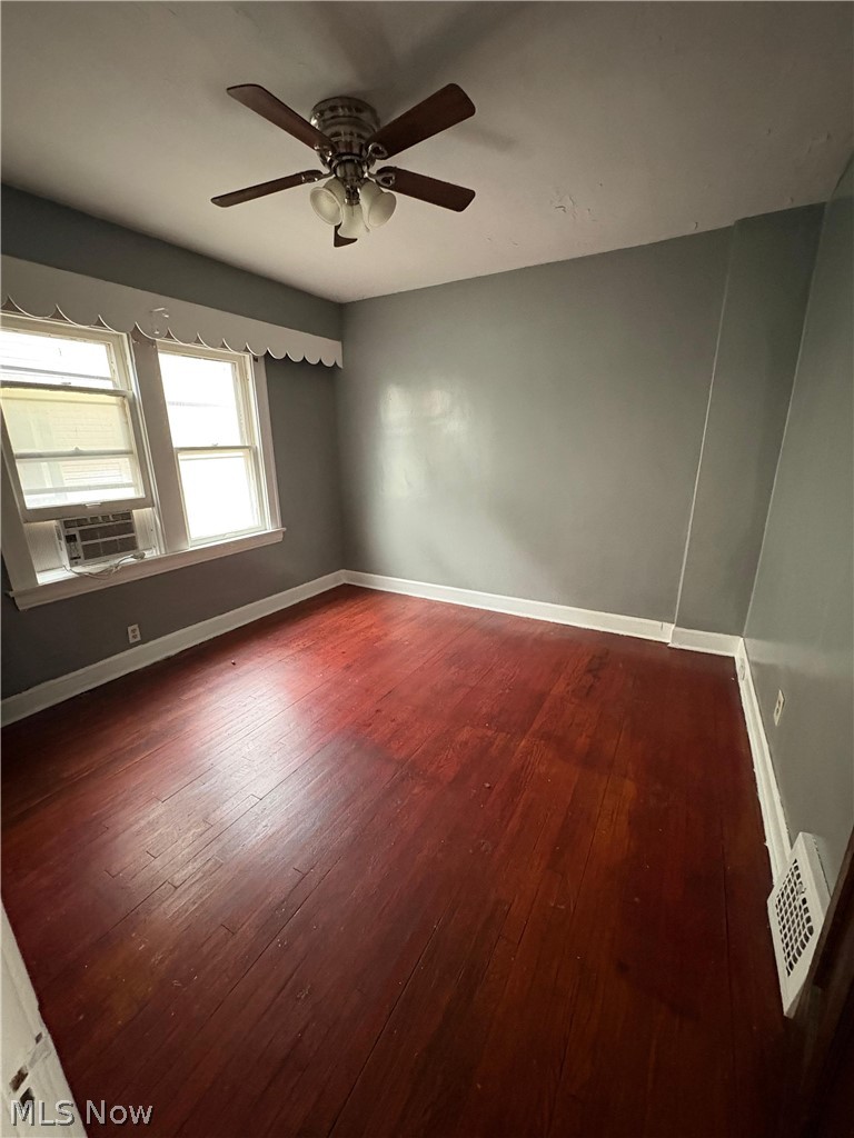 18001 Olympia Road Cleveland, OH 44112 - Photo 18 of 35