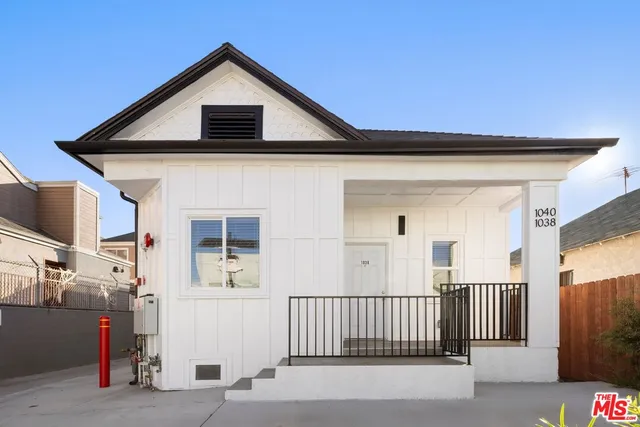 a view of a house with a garage