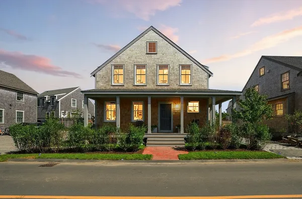 $3,225,000 | 5 Goldenrod Court, Nantucket, MA 02554