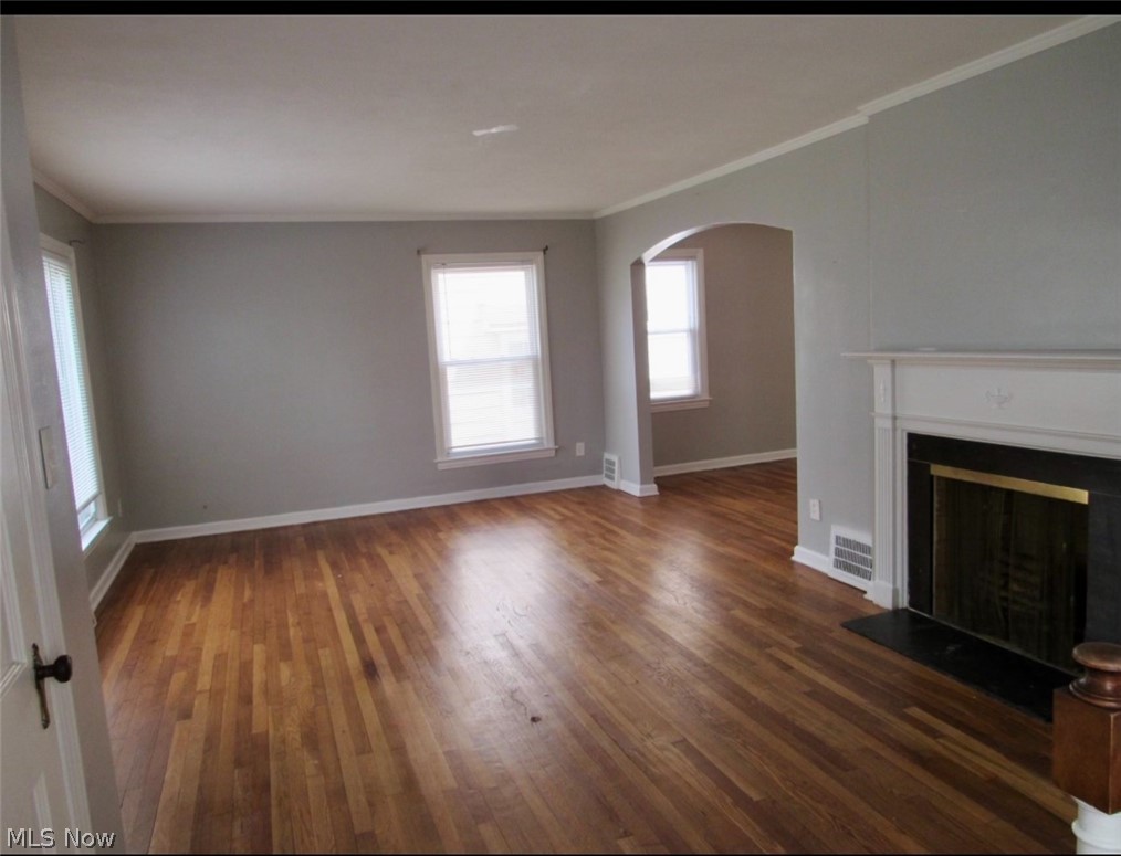 1129 Argonne Road Cleveland, OH 44121 - Photo 3 of 23 Gallery Image 3