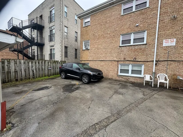 $1,600 | 5484 West Higgins Avenue, Unit GC, Chicago, IL 60630