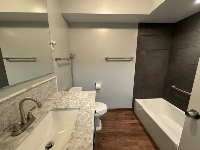 $1,600 | 5484 West Higgins Avenue, Unit GC, Chicago, IL 60630