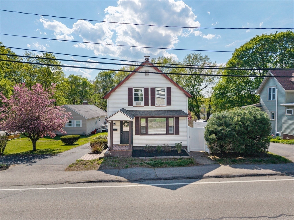 90 Manning Street Hudson, MA 01749 - Photo 1 of 38