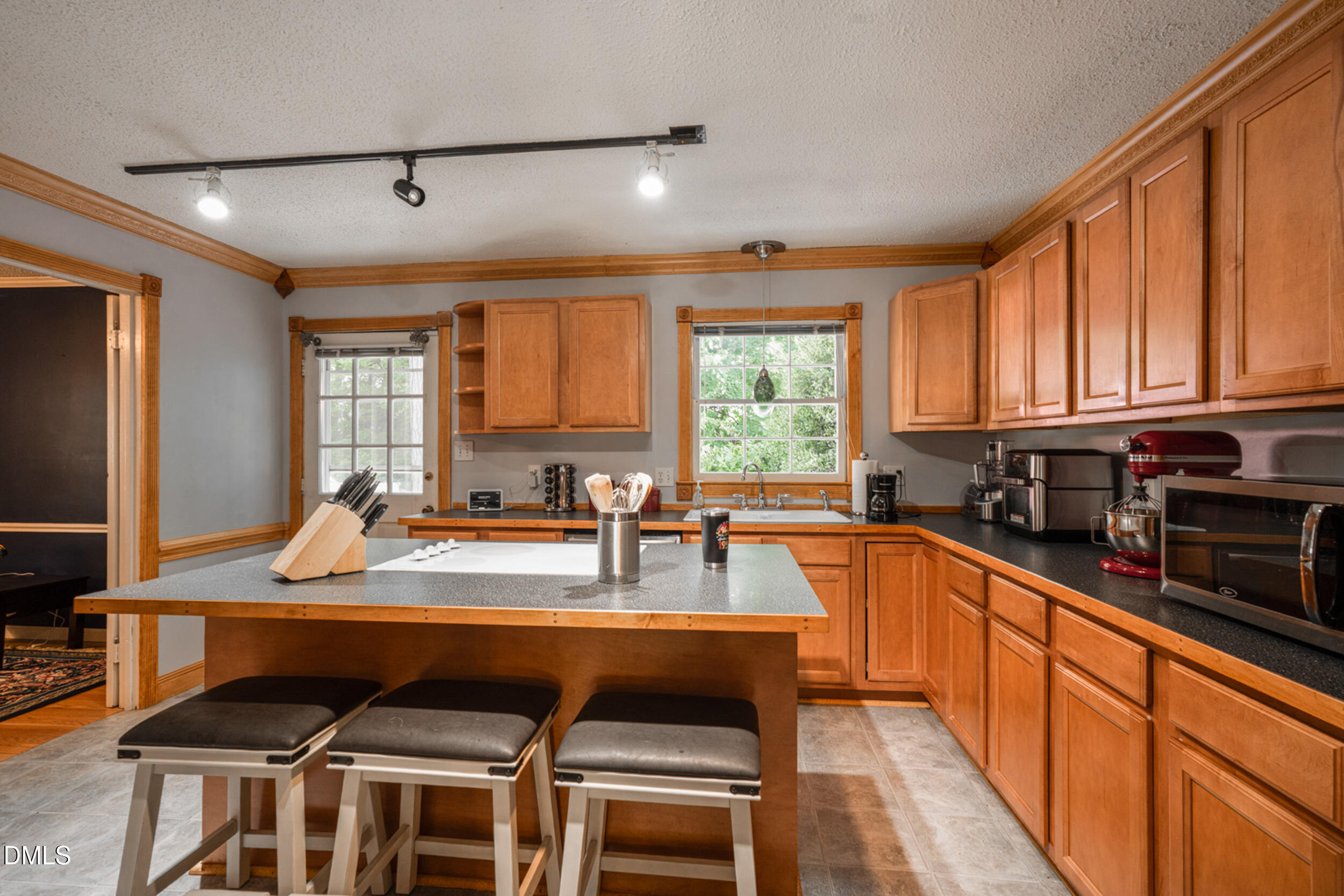 1008 East Millbrook Road Raleigh, NC 27609 - Photo 8 of 28 08_Kitchen_Hero