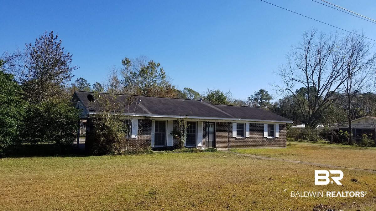 116 Bouler Avenue Bay Minette, AL 36507 - Photo 1 of 8