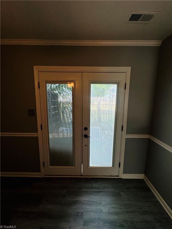 5725 Bramblegate Road Greensboro, NC 27409 - Photo 9 of 16 Gallery Image 9