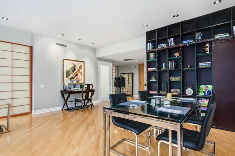 680 North Lake Shore Drive, Unit 322, Chicago, IL 60611