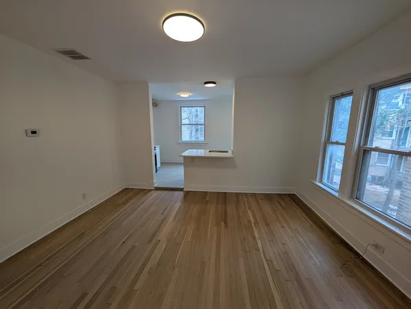 $2,200 | 1522 West Ardmore Avenue, Unit 2W, Chicago, IL 60660