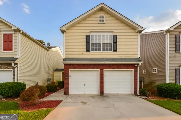 $1,650 | 815 Lakeside Circle, Covington, GA 30016