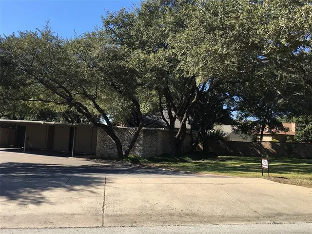 $319,950 | 4500 Westridge Avenue, Unit 18, Fort Worth, TX 76116