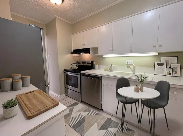 $319,950 | 4500 Westridge Avenue, Unit 18, Fort Worth, TX 76116