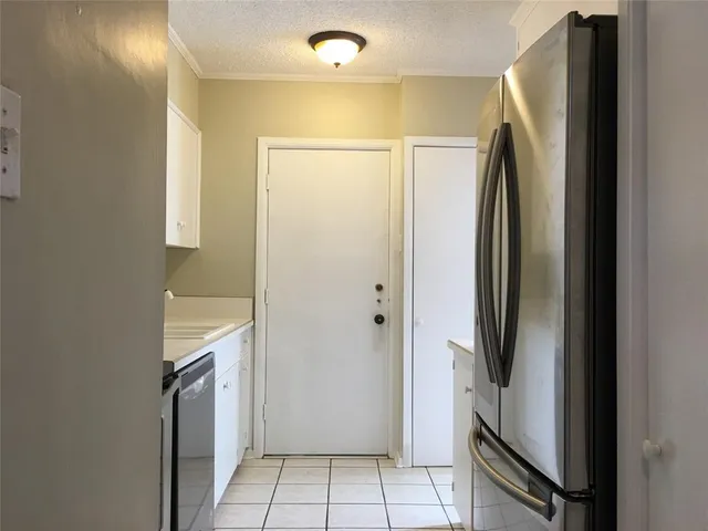 $319,950 | 4500 Westridge Avenue, Unit 18, Fort Worth, TX 76116