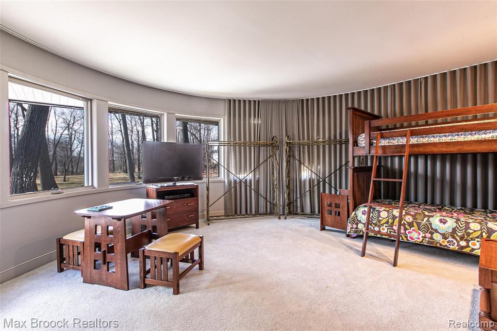 4200 Commerce Road West Bloomfield, MI 48324 - Photo 16 of 41