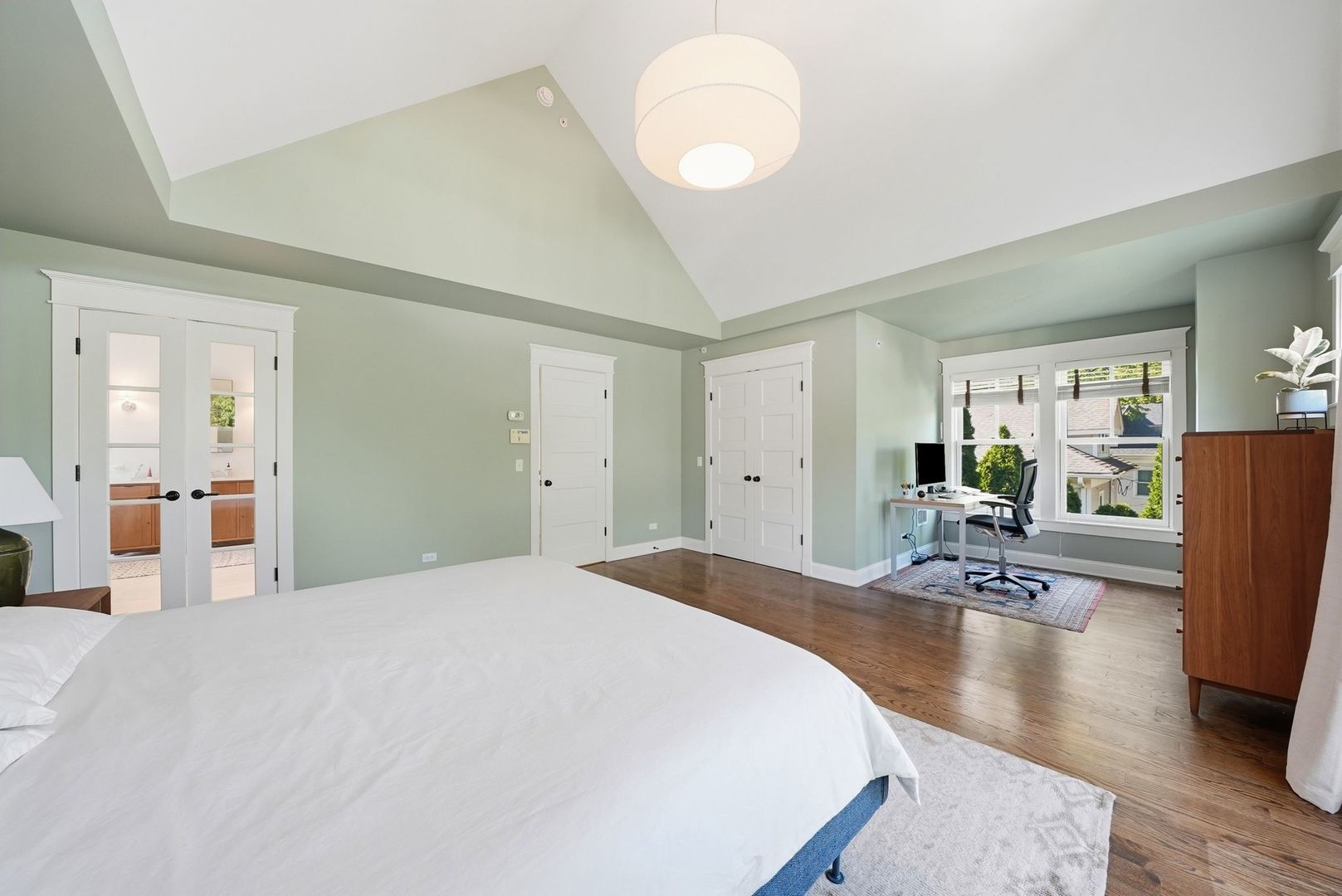 611 Prairie Avenue Barrington, IL 60010 - Photo 22 of 44