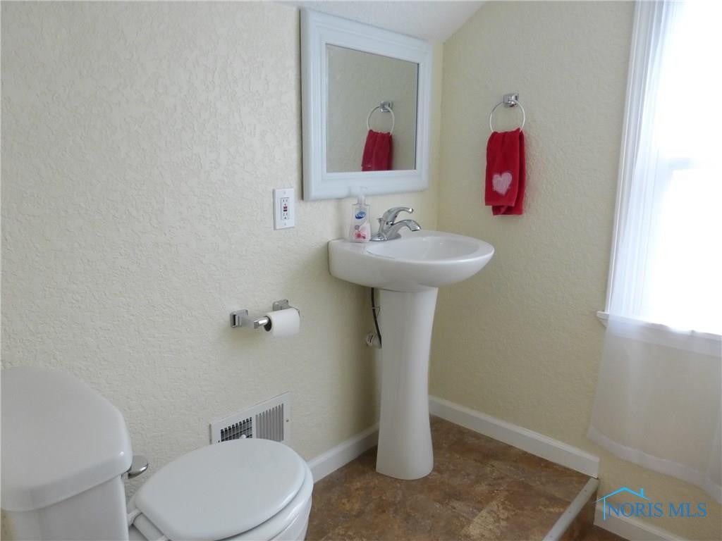 4244 Templar Road Toledo, OH 43613 - Photo 14 of 19 Gallery Image 14