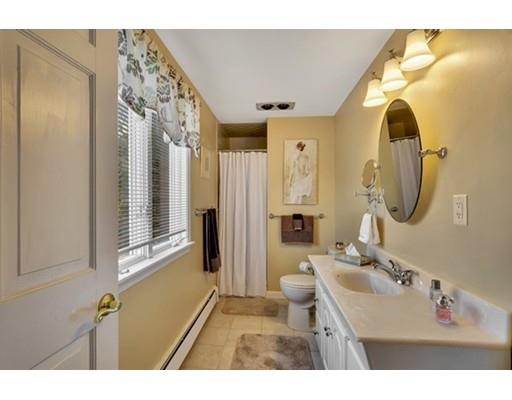 8 Briarwood Road Woburn, MA 01801 - Photo 17 of 30