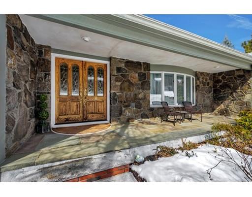 8 Briarwood Road Woburn, MA 01801 - Photo 2 of 30