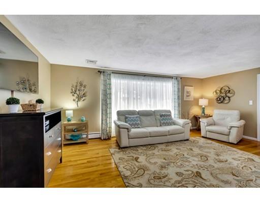 8 Briarwood Road Woburn, MA 01801 - Photo 7 of 30