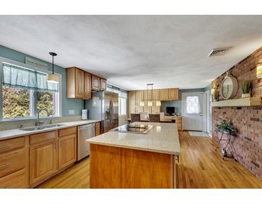 8 Briarwood Road Woburn, MA 01801 - Photo 10 of 30