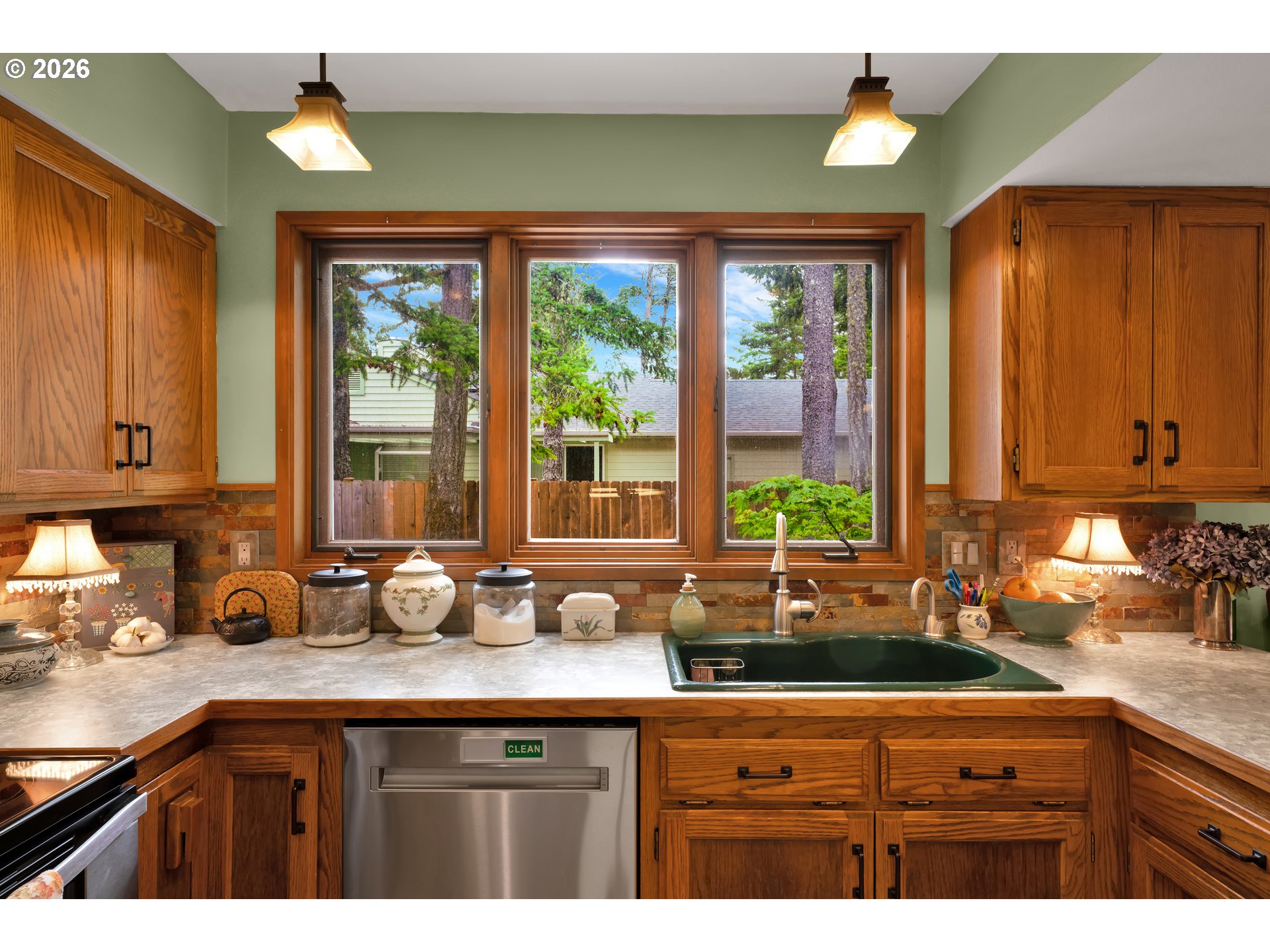 2270 Upas Place Florence, OR 97439 - Photo 18 of 48