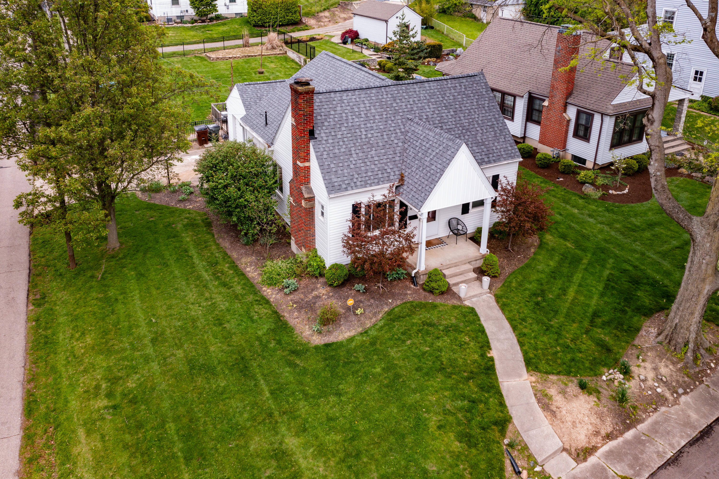 1465 Springhill Avenue Kettering, OH 45409 - Photo 2 of 60