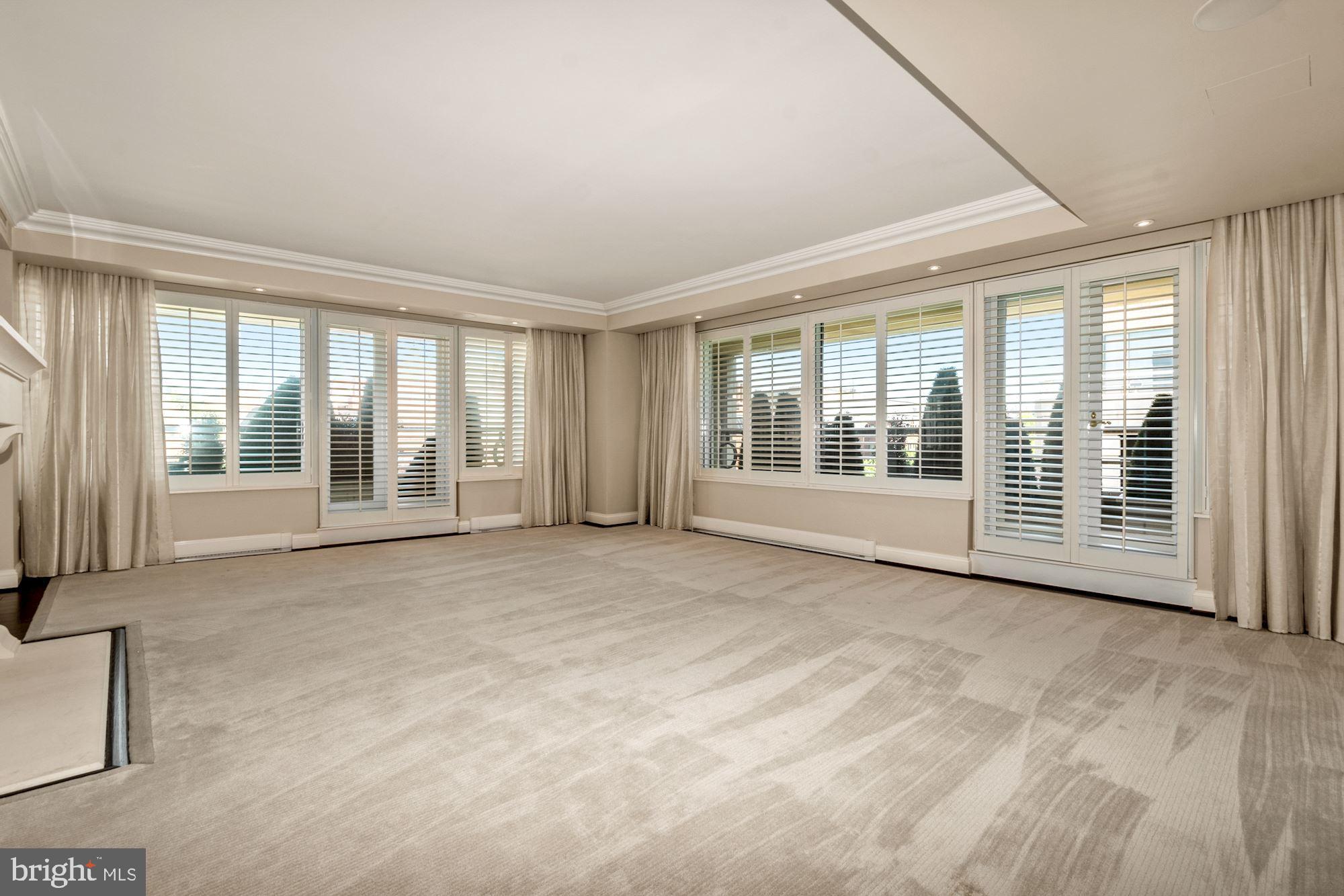 3030 K Street Northwest, Unit 201 Washington, DC 20007 - Photo 3 of 19 Living Room