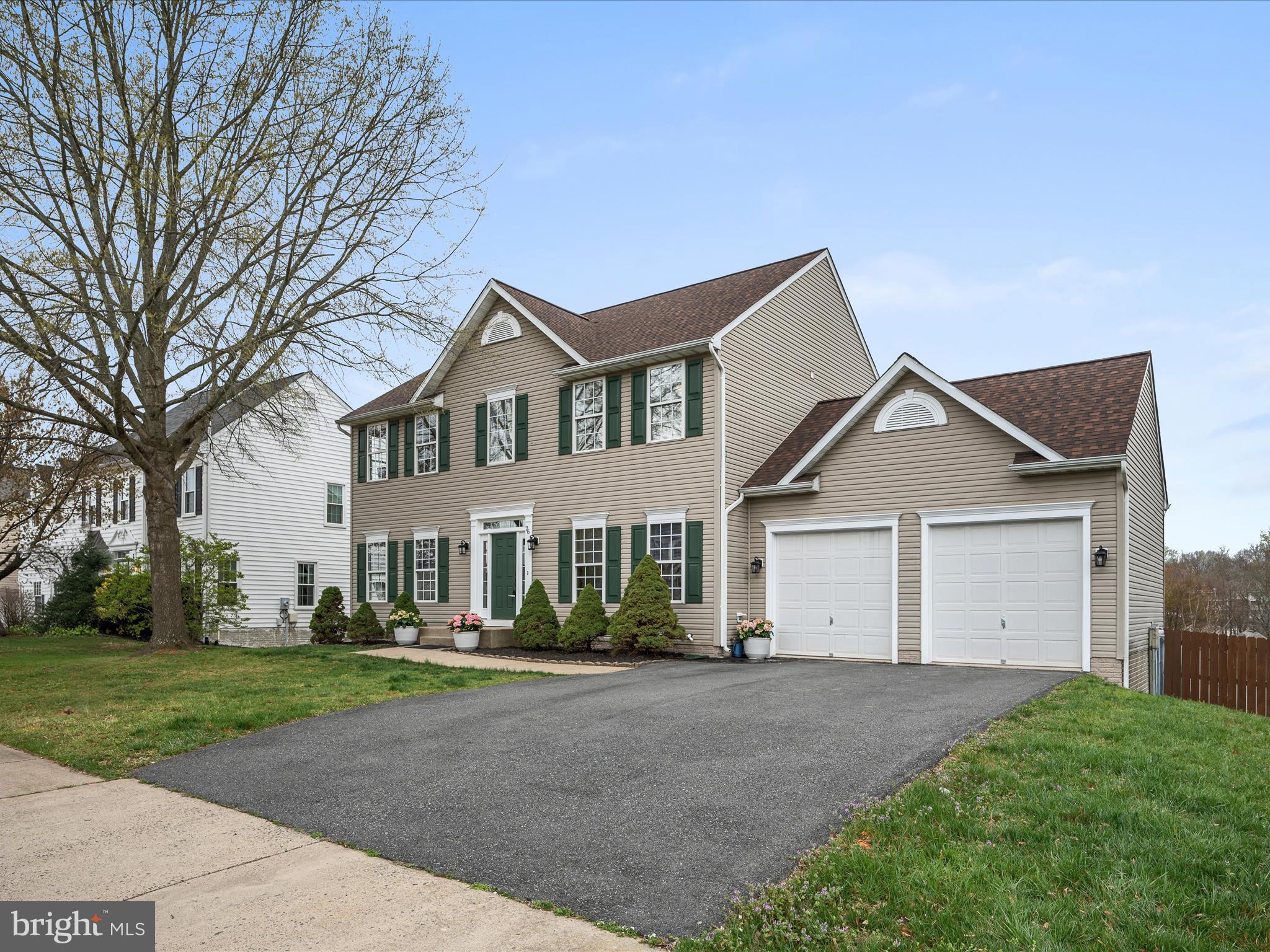 26 Limestone Way Fredericksburg, VA 22406 - Photo 3 of 67 a front view of a house with a yard
