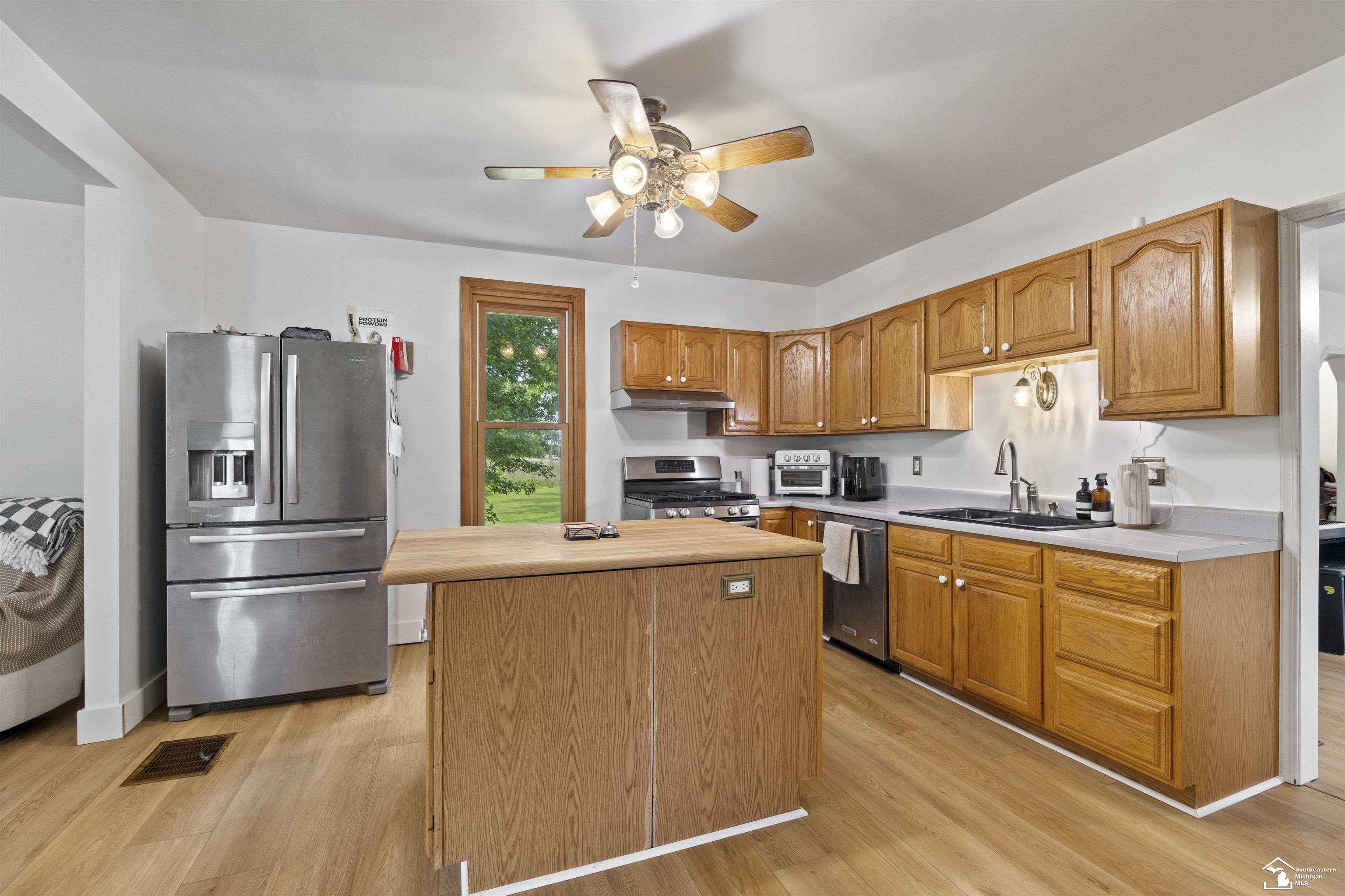 2808 Carleton Rockwood Road Carleton, MI 48117 - Photo 9 of 62
