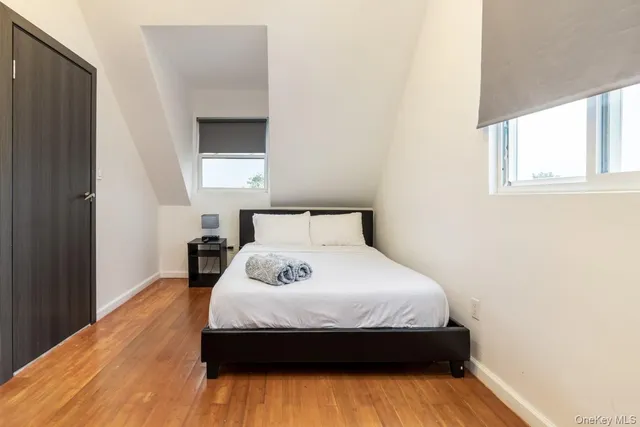 $1,949,999 | 200 Clocks Boulevard, Massapequa, NY 11758