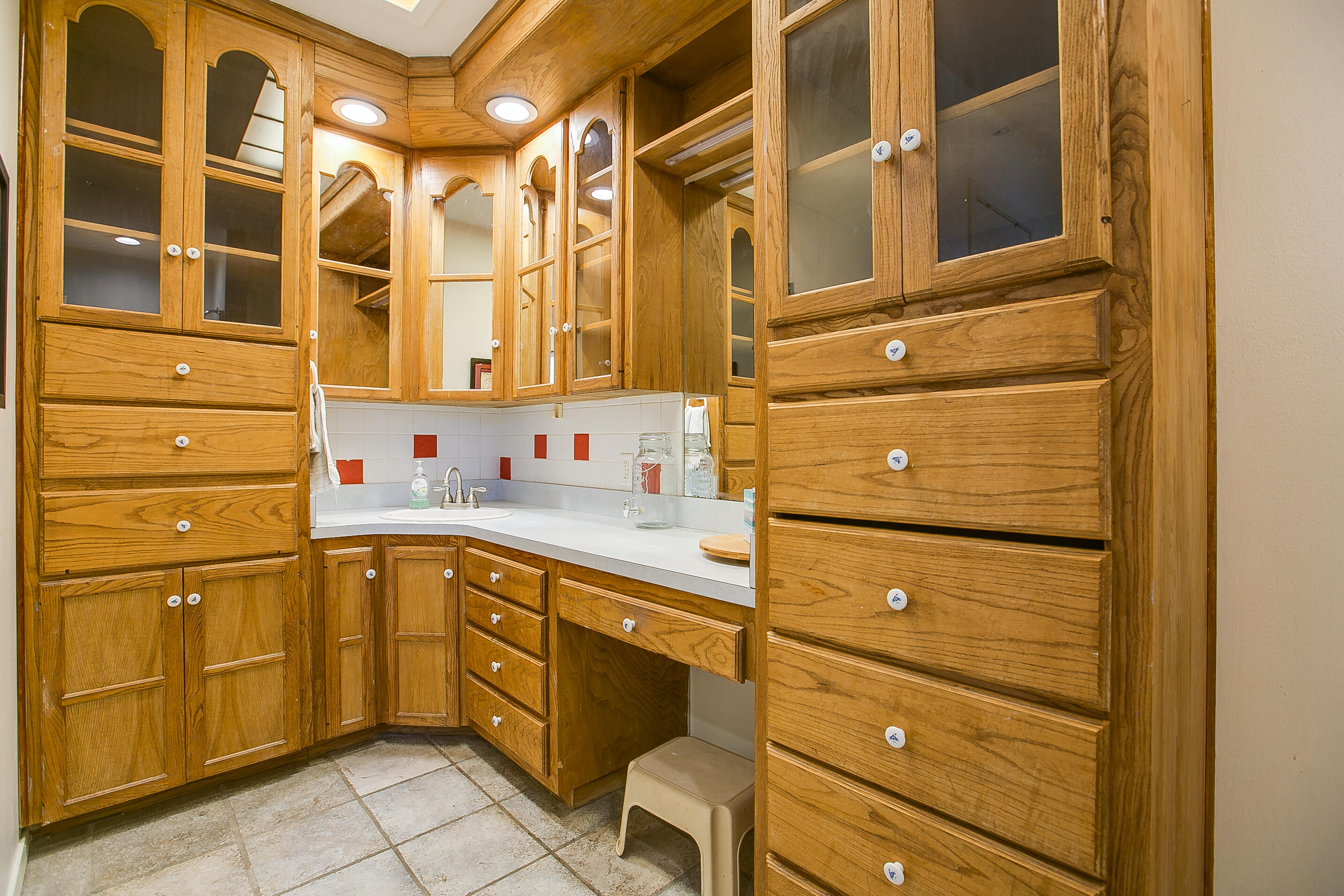 902 North 6th Street Ballinger, TX 76821 - Photo 19 of 29 6L4A9564Blended