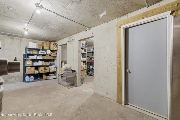 a view of a storage & utility room