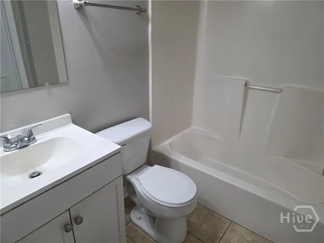 $1,000 | 230 Lanier Drive, Unit 289, Statesboro, GA 30458