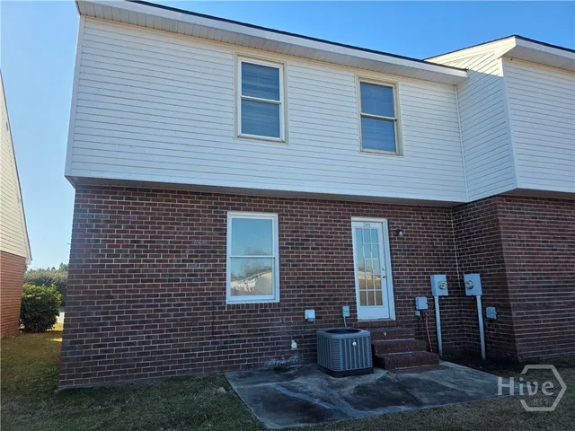 $1,000 | 230 Lanier Drive, Unit 289, Statesboro, GA 30458