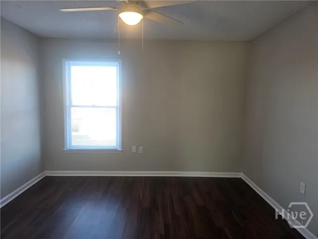 $1,000 | 230 Lanier Drive, Unit 289, Statesboro, GA 30458