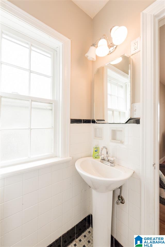 1202 Irving Road Birmingham, AL 35209 - Photo 23 of 31