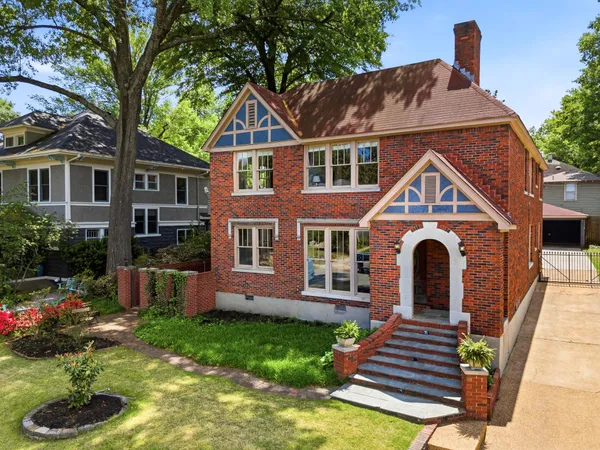 $649,000 | 1499 Harbert Avenue, Memphis, TN 38104