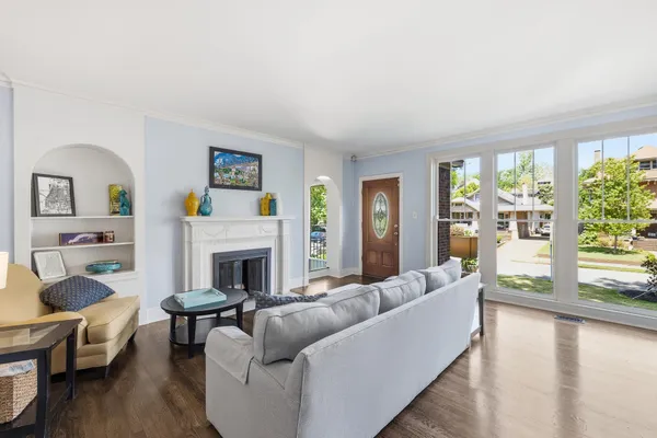 $649,000 | 1499 Harbert Avenue, Memphis, TN 38104
