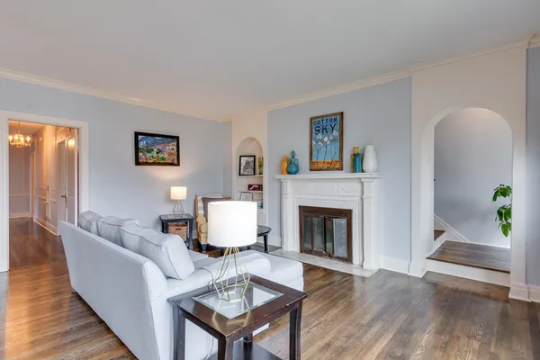 $695,000 | 1499 Harbert Avenue, Memphis, TN 38104