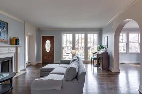 $695,000 | 1499 Harbert Avenue, Memphis, TN 38104