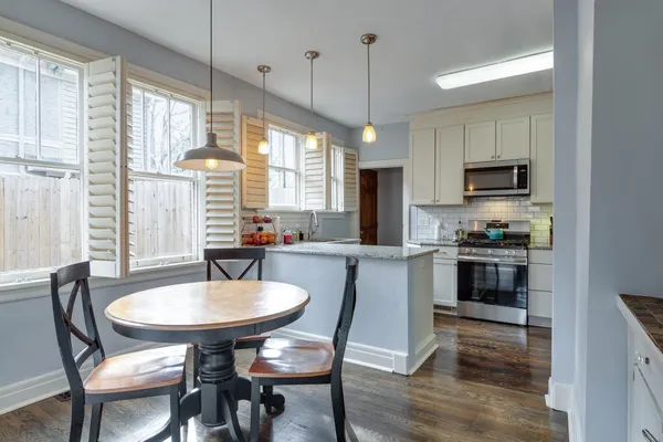 $695,000 | 1499 Harbert Avenue, Memphis, TN 38104